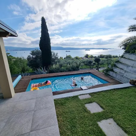 דירה Luna's Seaview -