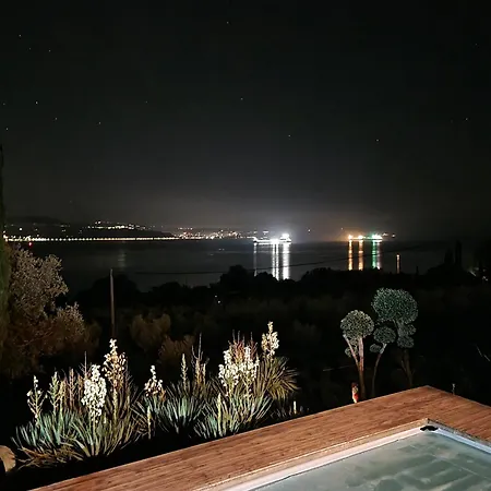 דירה Luna's Seaview - *