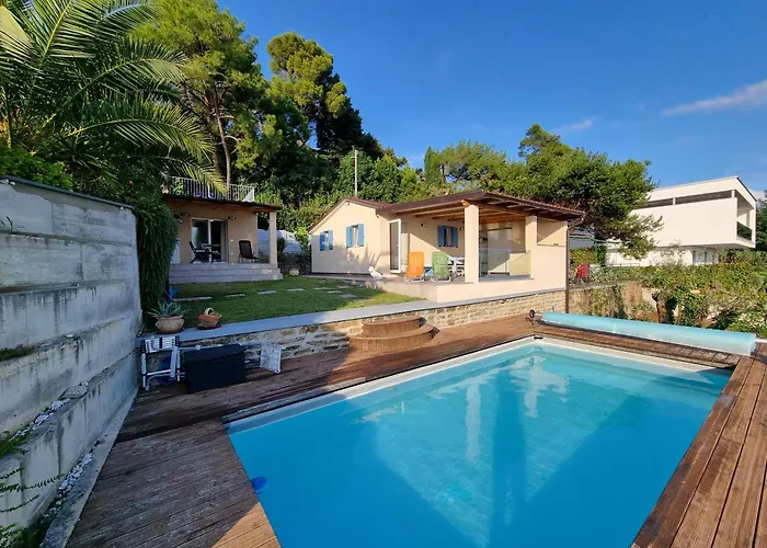 Luna's Seaview - 公寓 安卡兰