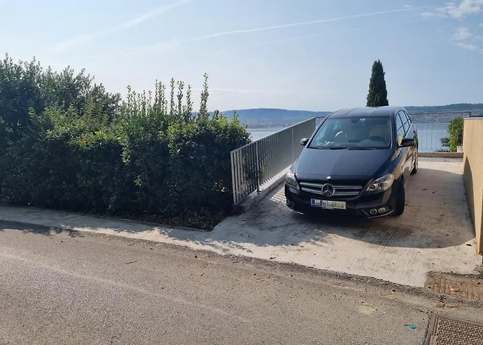 Daire Luna's Seaview - *